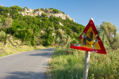 Дорожные знаки на Крите